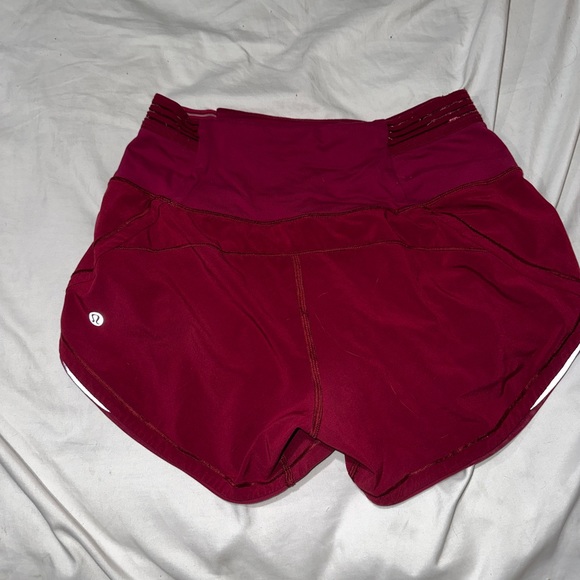 size 4 high wasted lululemon shorts - Picture 2 of 4